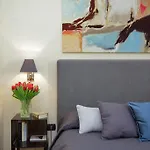 Crispi Luxury Apartments - My Extra Home